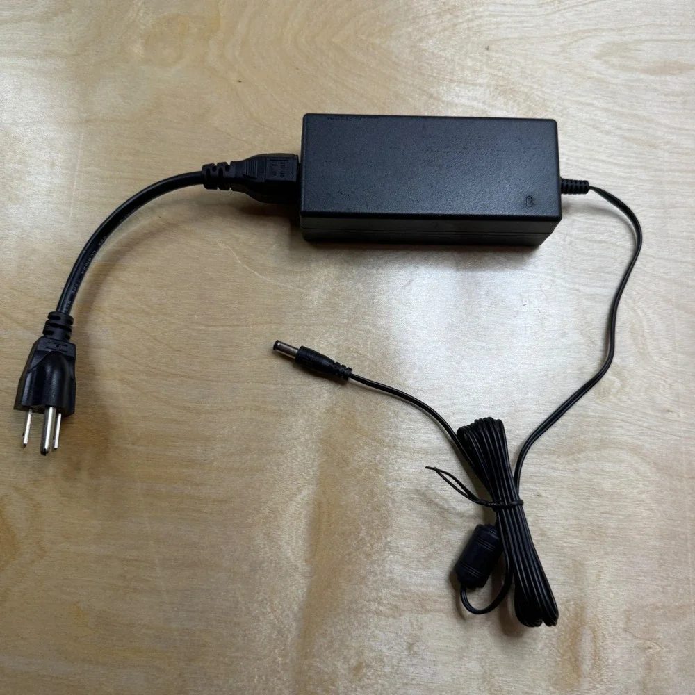 Zopec Medical AC/DC Adapter BX-2402000 24V 2.0A Power Supply Charger Cord
